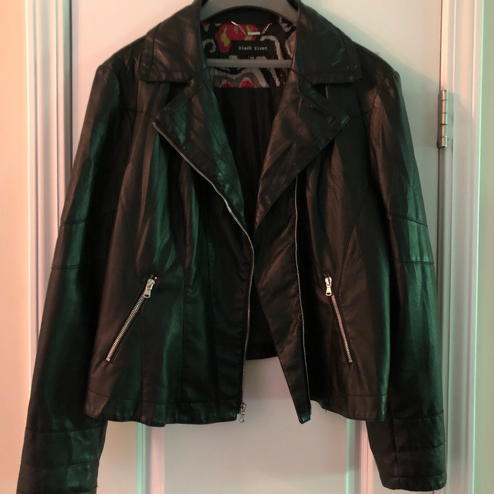 Black Rivet leather jacket 😎 Size XXL
